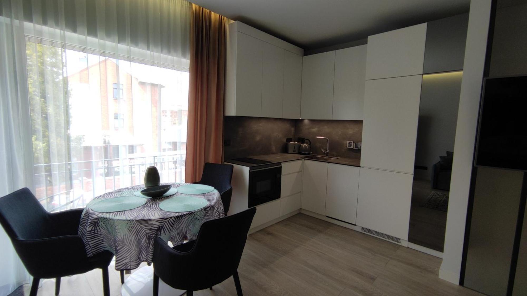 New J&R Apartment Near Girstutis, Free Private Parking & Self Check-In Kaunas Exterior foto