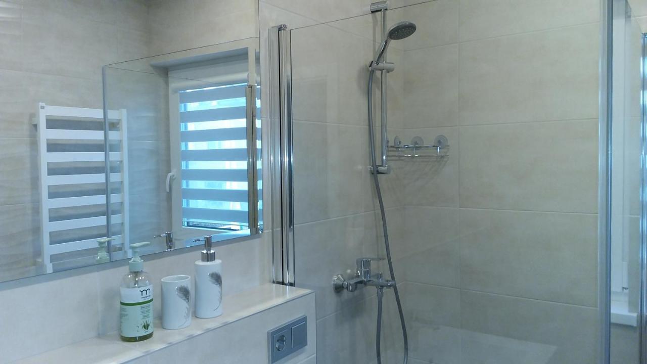 New J&R Apartment Near Girstutis, Free Private Parking & Self Check-In Kaunas Exterior foto