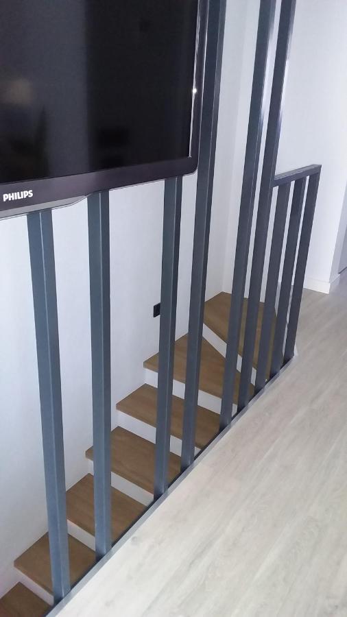 New J&R Apartment Near Girstutis, Free Private Parking & Self Check-In Kaunas Exterior foto
