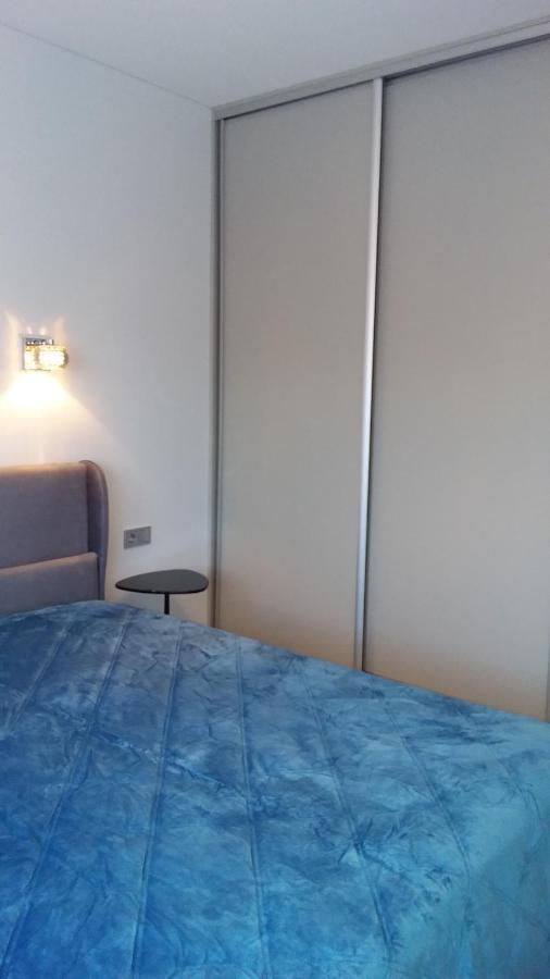 New J&R Apartment Near Girstutis, Free Private Parking & Self Check-In Kaunas Exterior foto